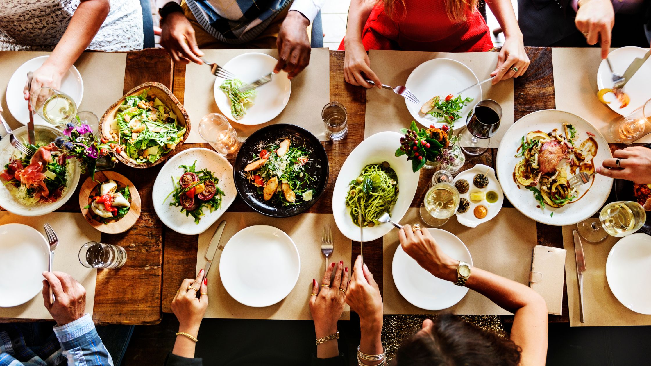 The Complete Guide to F&B Franchising in Singapore (2026)