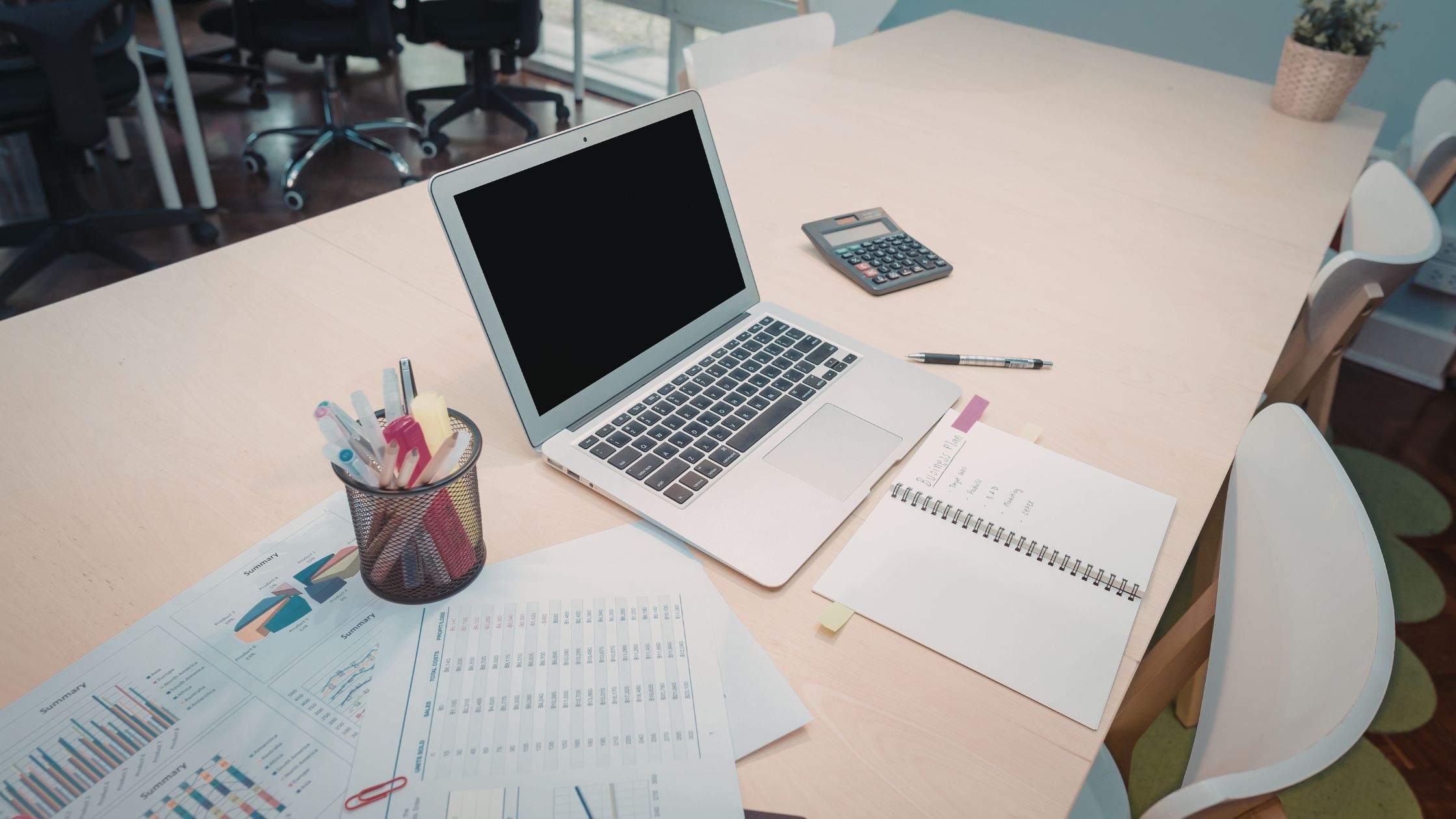 Managing Franchisee Performance: KPIs, Audits & Royalty Compliance